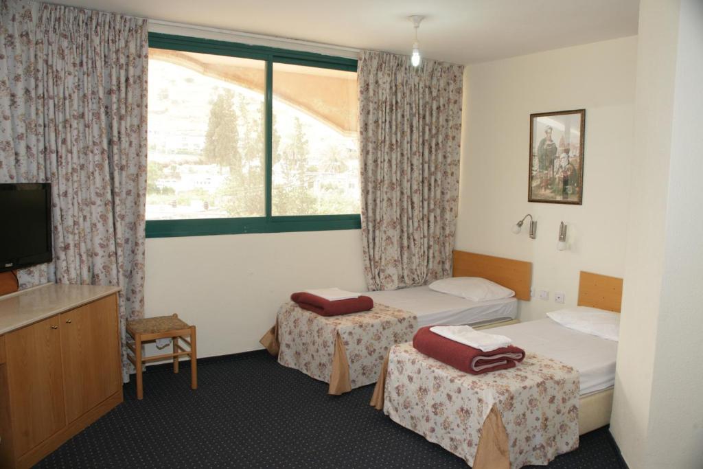 Hotel & Museum Dona Gracia Τιβεριάδα Δωμάτιο φωτογραφία